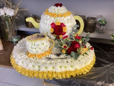 Tea tray tribute